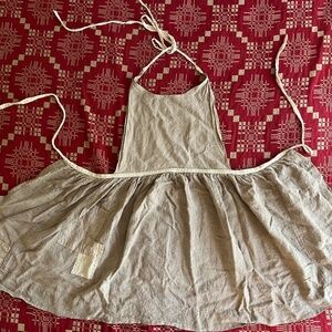 Magnolia Pearl linen apron